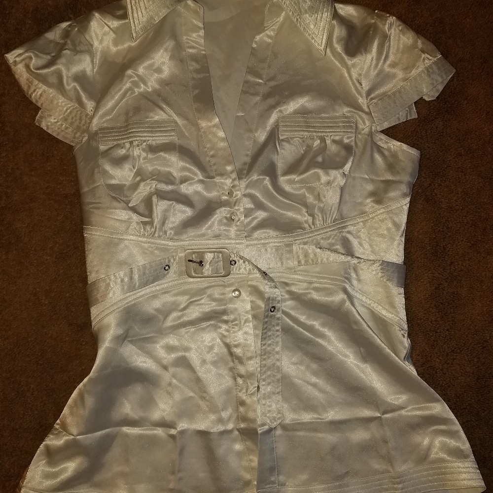 Tops - Picture 3 of 8
